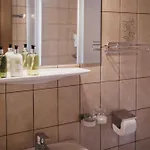 Haus Bellevue شقة فندقية سيرفاوس