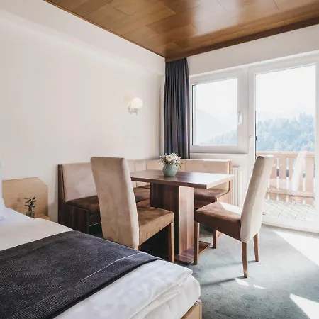 Haus Bellevue By Vaya Inklusive Super Sommer Card Serfaus