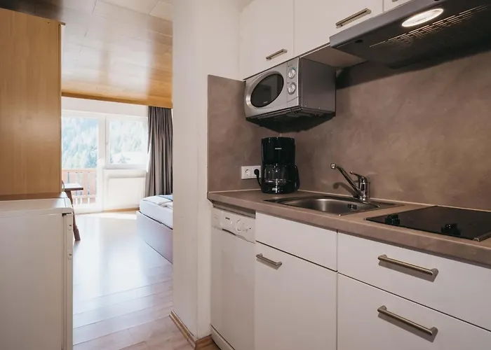 Aparthotel Haus Bellevue By Vaya Serfaus